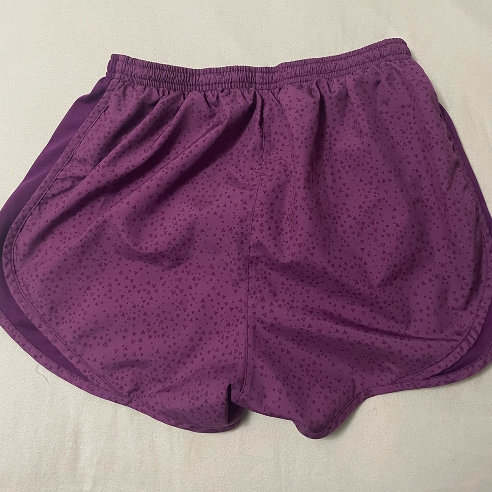 Nike shorts - Picture 3 of 4